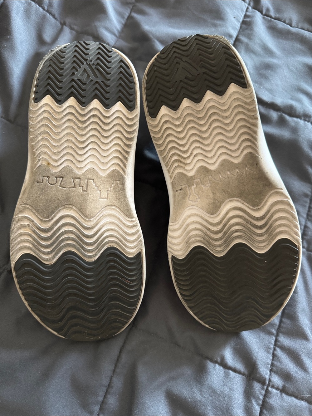 Vessi everyday sneaker size 10 - Picture 2 of 4
